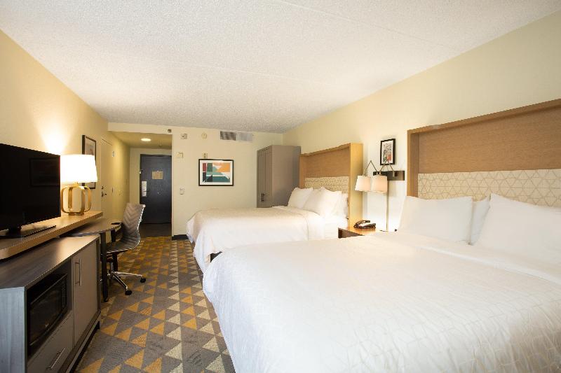 Номер Стандарт Адаптированный для Инвалидов, Holiday Inn Morgantown   Reading Area, An Ihg