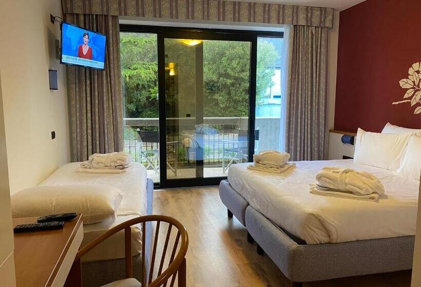 Трехместный Номер Стандарт с Балконом, Alevic Hotel Sirmione