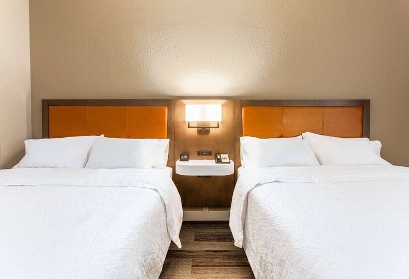 Номер Стандарт, Hampton Inn Cedar Rapids