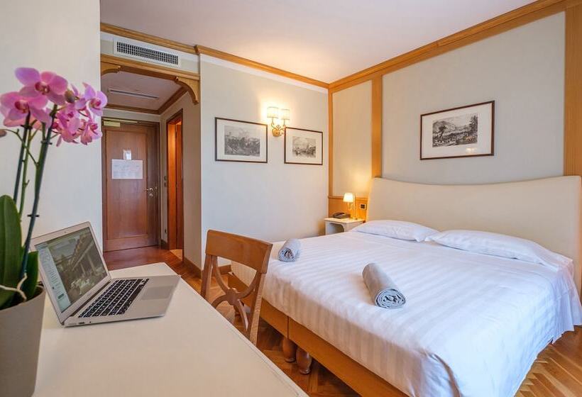 Номер Стандарт Адаптированный для Инвалидов, Iseo Lago