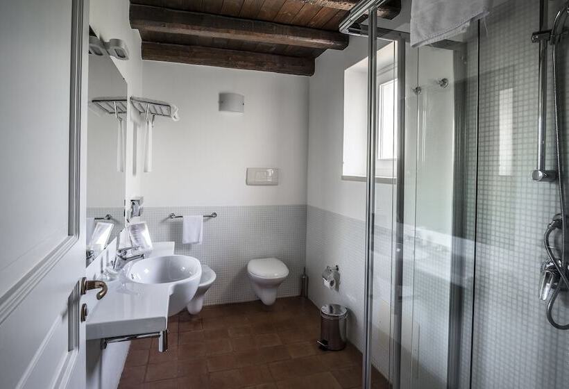 Superior Oda, Masseria Degli Ulivi   Noto
