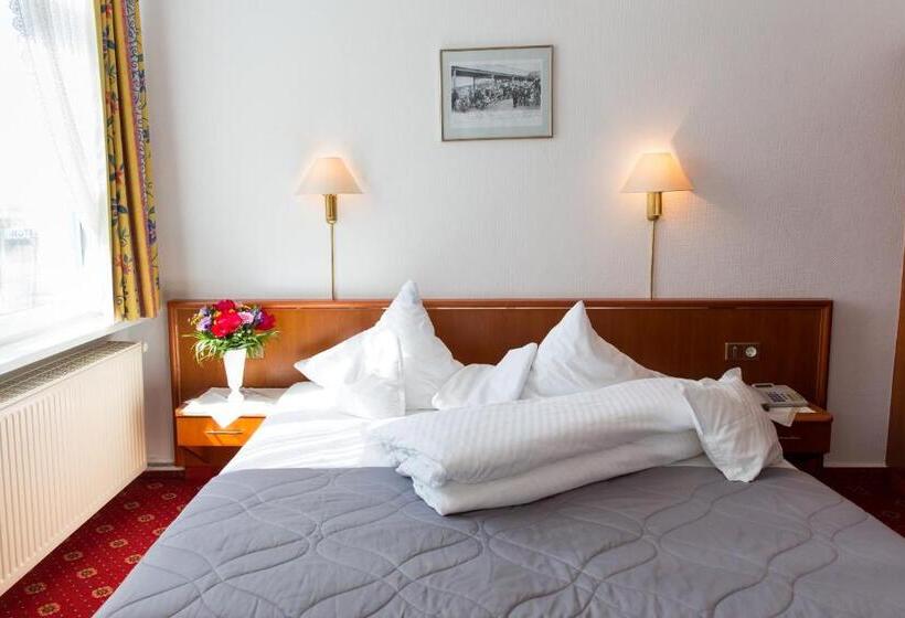 Трехместный Номер Комфорт, Inselhotel Ihnken