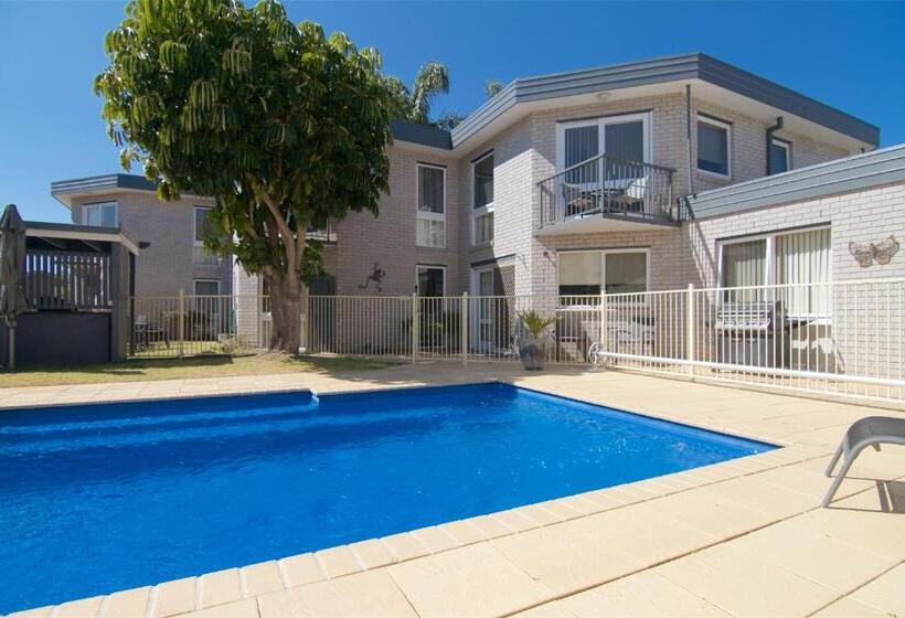 Апартаменты 2 Спальни, The Sands Holiday Apartments