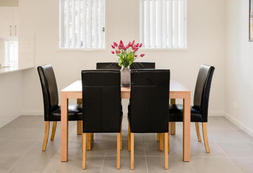 Апартаменты 2 Спальни, Wallsend Executive Apartments