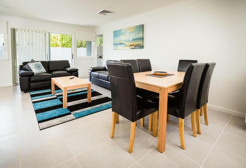 Апартаменты 2 Спальни, Wallsend Executive Apartments