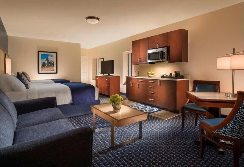 标准工作室, Bristol Harbor Inn