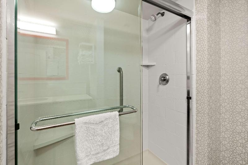 Люкс Deluxe Кровать Кинг, Christopher Inn And Suites