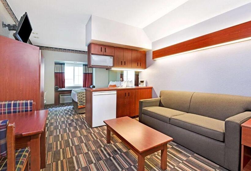 Люкс с гидромассажем, Microtel Inn & Suites Urbandale
