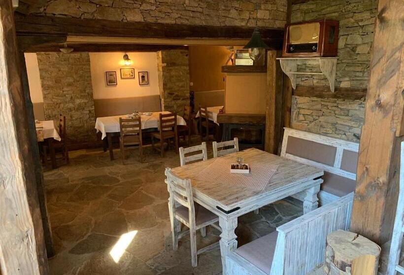 Вилла 3 Спальни, Family Hotel Byalata Kashta