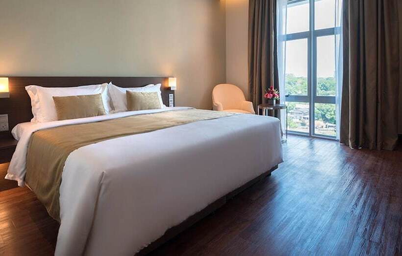 디럭스 룸 도시 전망, Astana Wing  Riverside Majestic