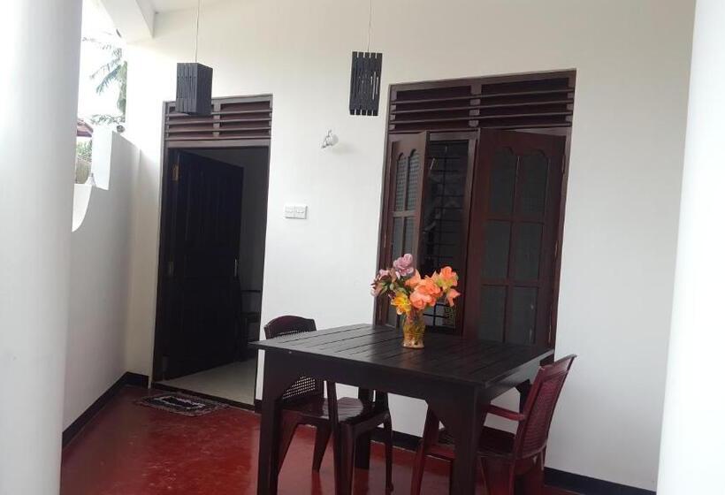 标准房带园景, Samudra Guest House
