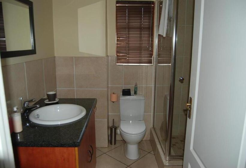 Номер Стандарт с Кухней, Muckleneuk Guest House
