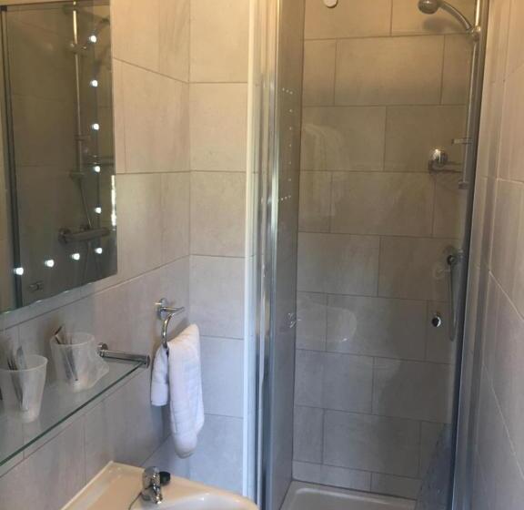 Семейный Номер, The Savoy