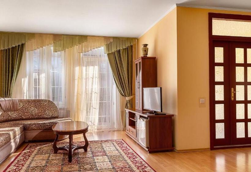 Люкс Комфорт, Villa Marta