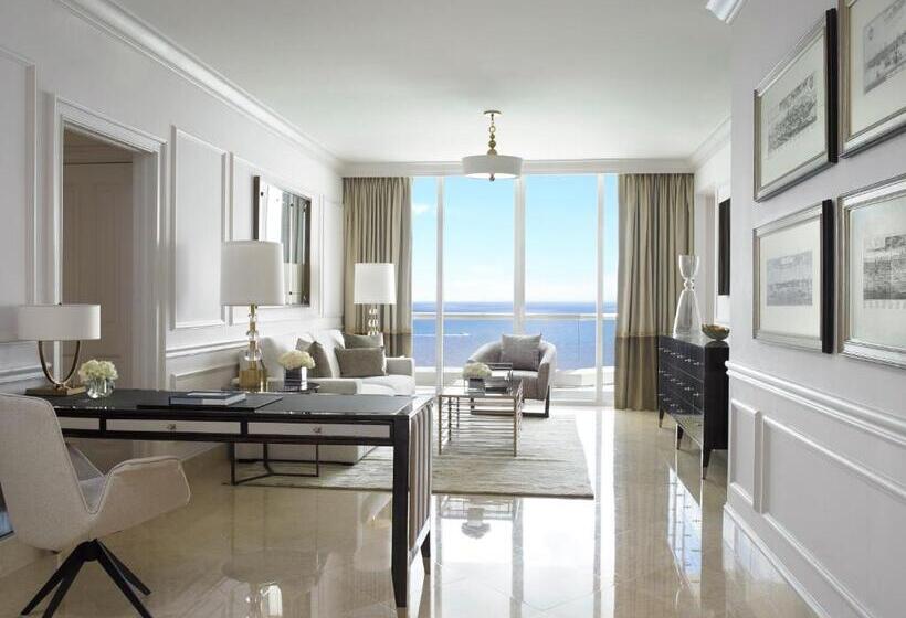 Люкс Deluxe Вид на Море, Acqualina Resort And Residences