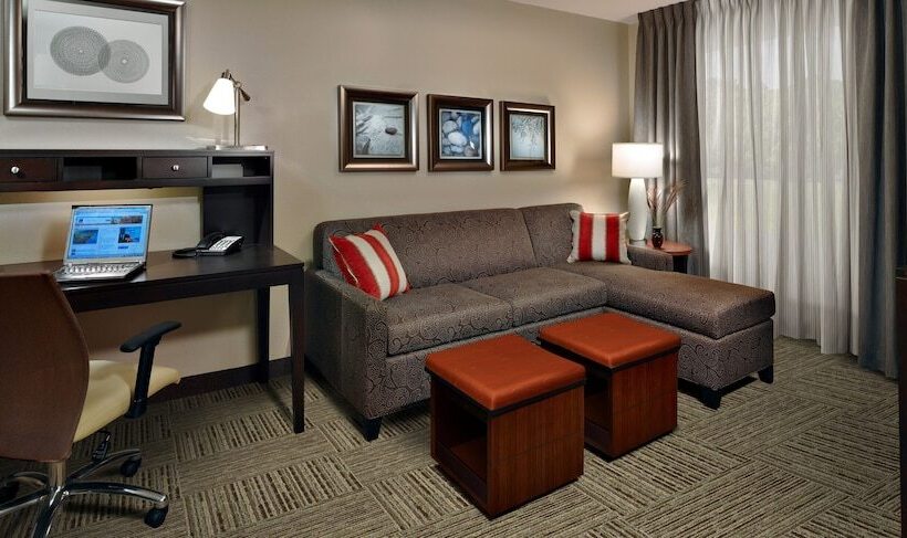 Люкс, Staybridge Suites Detroit Utica By Ihg