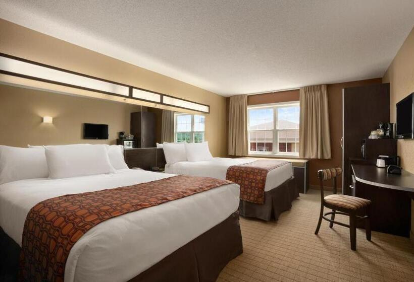 Номер Стандарт, Microtel Inn & Suites By Wyndham Mineral Wells/parkersburg
