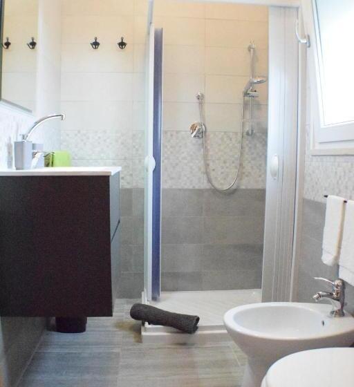 Четырехместный Номер Стандарт, Dolcesosta B&b