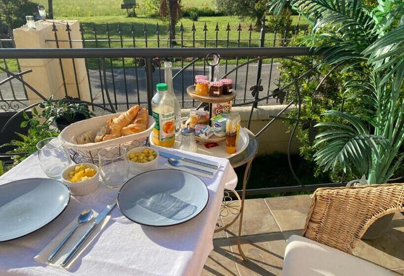 Стандартный Номер Кровать Кинг, Le Relais De La Chouette