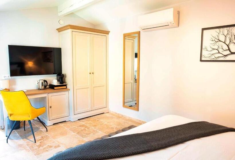 Номер Стандарт, Domaine Ribiera, Hotel 5 Etoiles, Spa & Golf   Forcalquier