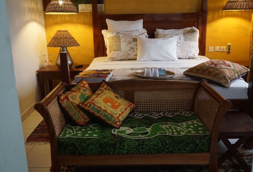 Люкс Повышенной Комфортности, Accra Royal Castle Apartments & Suites