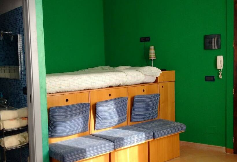带城市景观的标准间, B&b L’angolo Sulla Piazza