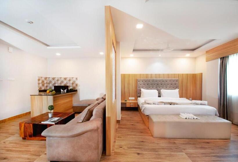 Люкс Повышенной Комфортности, Abm Boutique Hotel By Purple Cloud