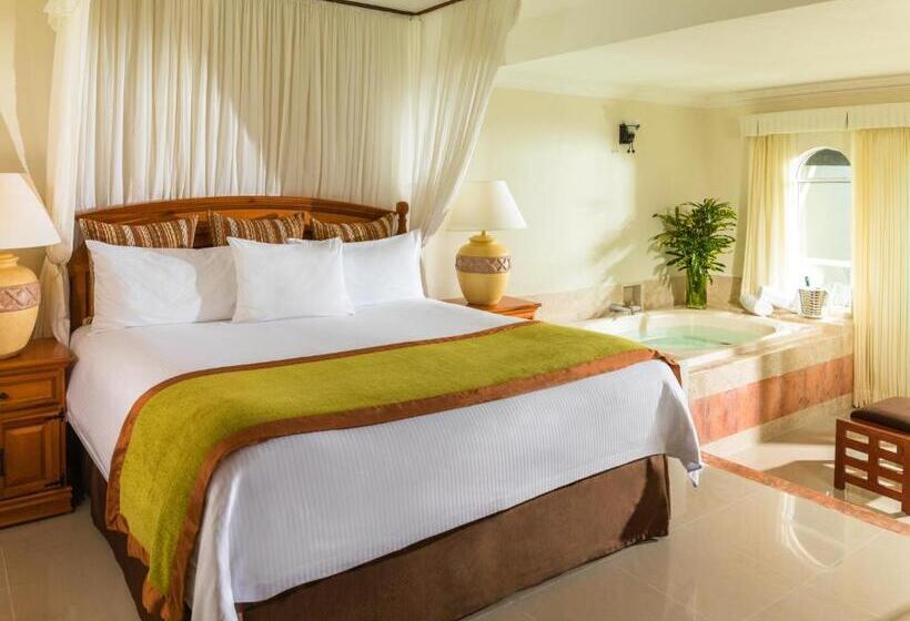 Junior Suite Premium, El Dorado Seaside Palms, Catamarán, Cenote & More Inclusive