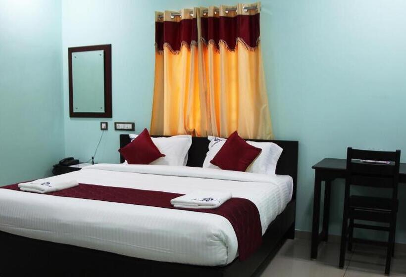 غرفة إدارية ثلاثية, Grand Pacific