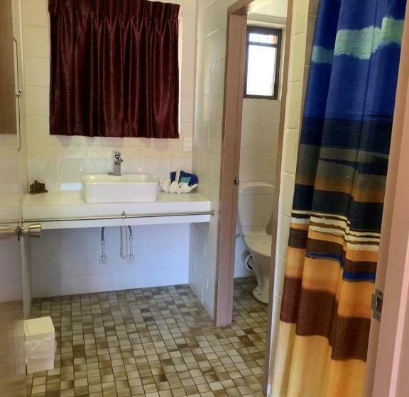 Номер Стандарт Трехместный, Sandpiper Motel