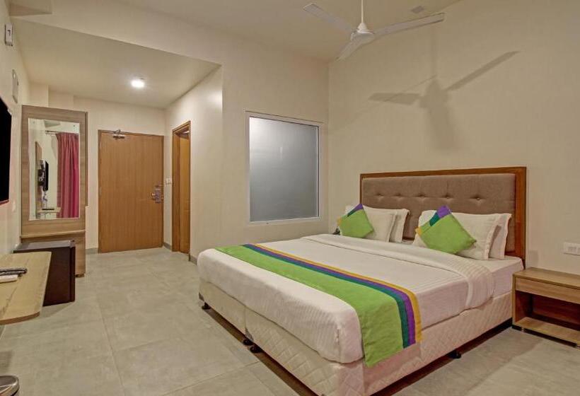 Номер Стандарт, Itsy Hotels Tao Residency, 2 Minutes Walk From Baga Beach