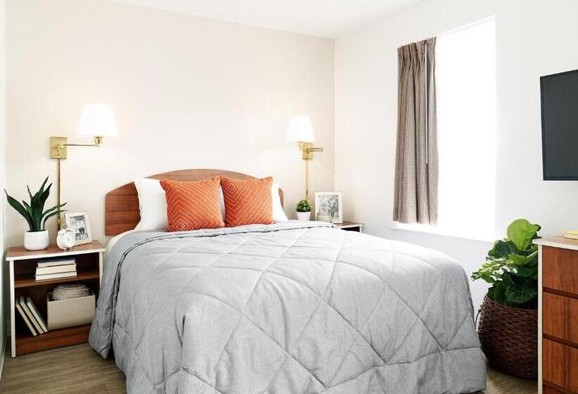 Estudio Estàndard, Intown Suites Extended Stay Houston Tx   Hobby Airport