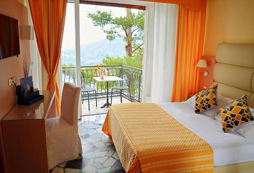 اتاق استاندارد با چشم‌انداز دریا, La Riserva Di Castel D Appio Charme & Relax