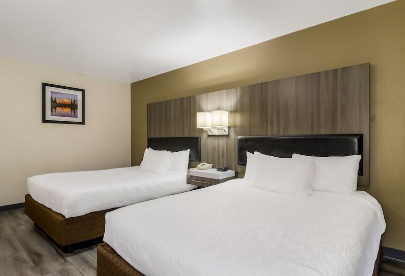 带2个双人床的标准工作室, Rodeway Inn Enumclaw Mount Rainier Crystal Mountain Area