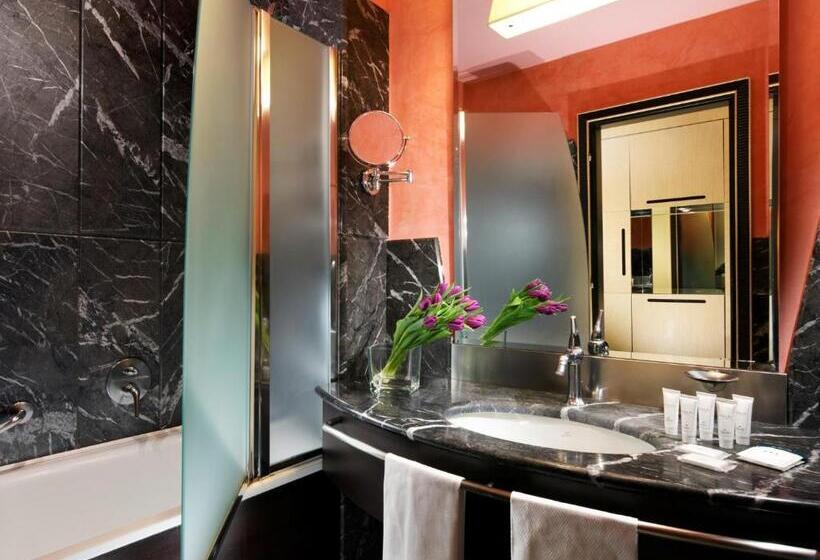 Классический Номер, Unahotels Malpensa