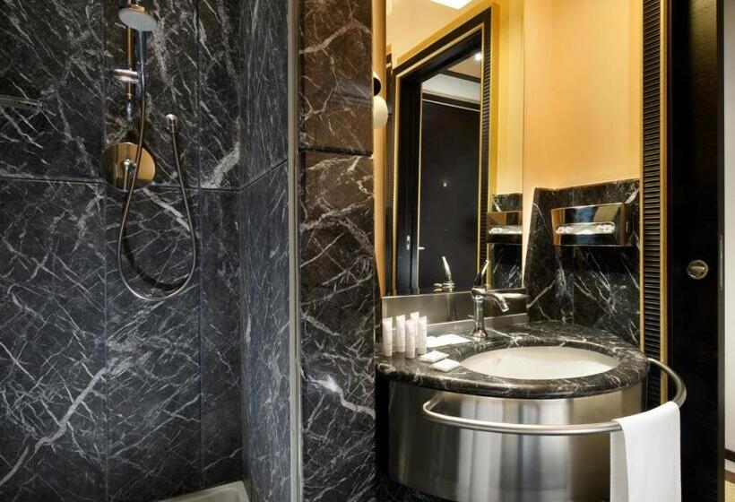 Номер Executive, Unahotels Malpensa