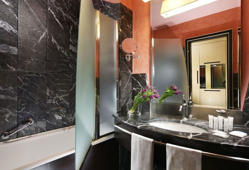 Апартаменты Superior 1 Спальня, Unahotels Malpensa
