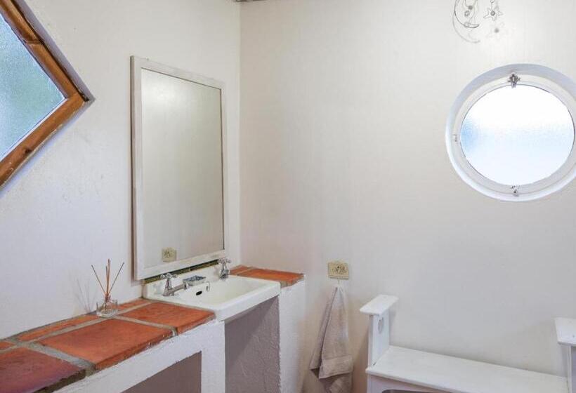 Семейное Бунгало, Alpha Excelsior Guest Farm