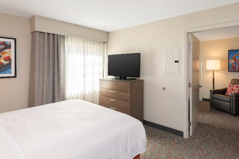 适合残疾人士使用的套间, Candlewood Suites Anaheim   Resort Area, An Ihg