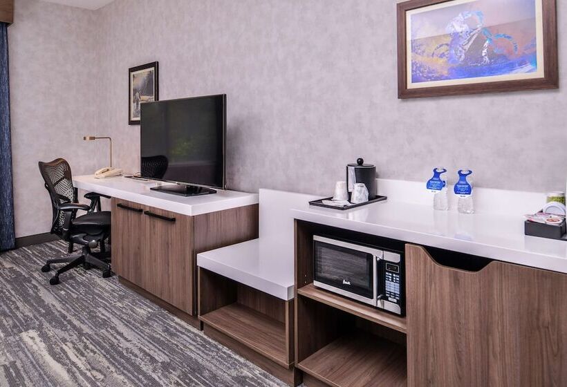 Номер Стандарт Двуспальная Кровать, Hilton Garden Inn Bend