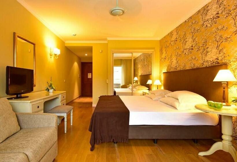 标准工作室, Pestana Village Garden