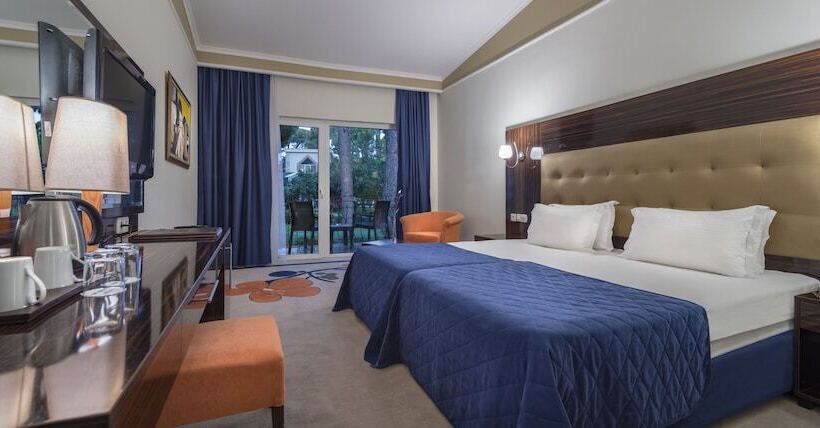 Номер Клуб, Pine Beach Belek