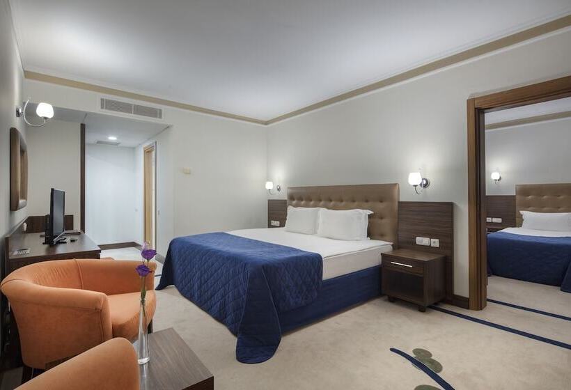 Семейный Номер, Pine Beach Belek
