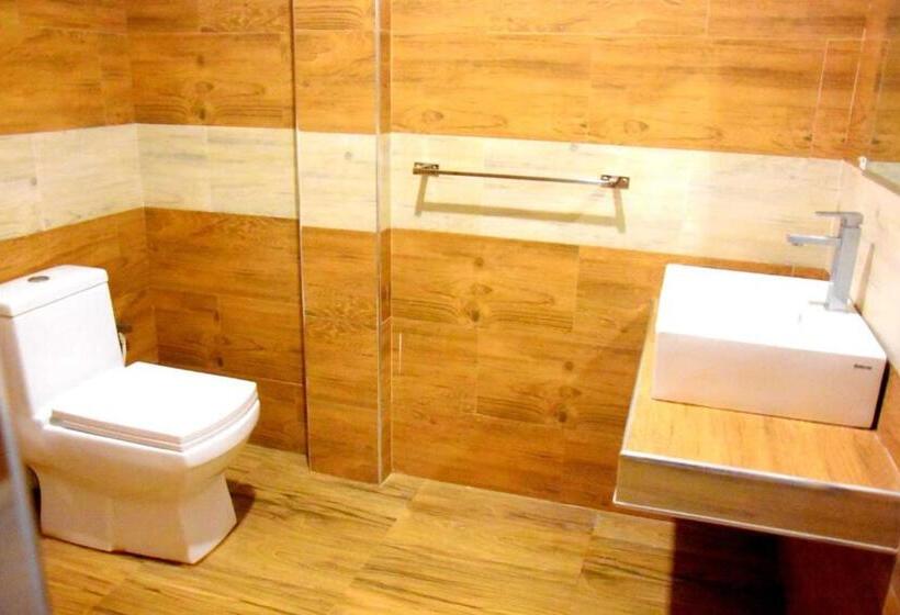 Семейный Номер, Wingate Hotel Wilgamuwa