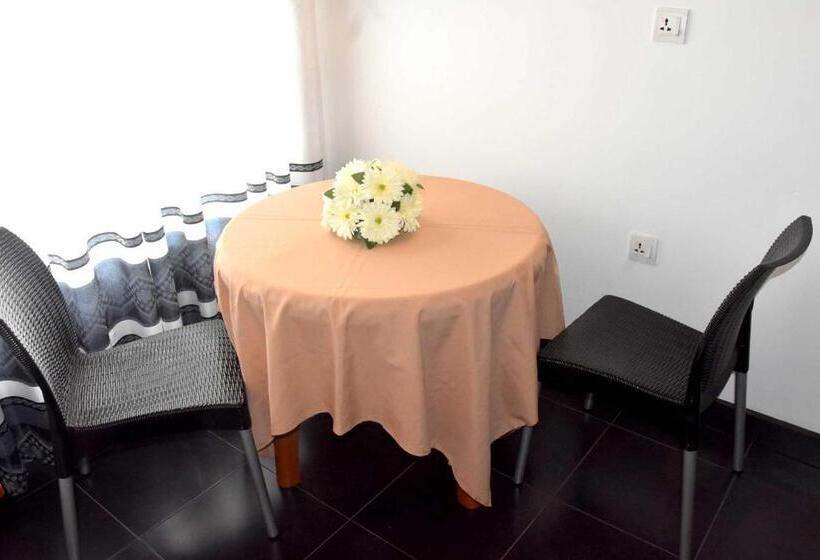 Семейный Номер, Wingate Hotel Wilgamuwa