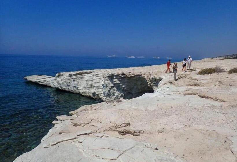 스탠다드 스튜디오 바다 전망, Governors Beach Panayiotis