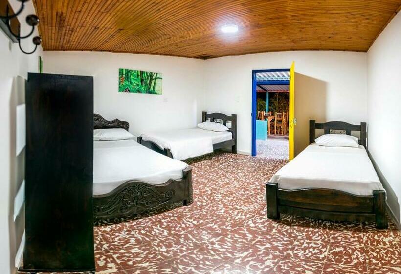 Четырехместный Номер Стандарт, Finca Hotel San Isidro