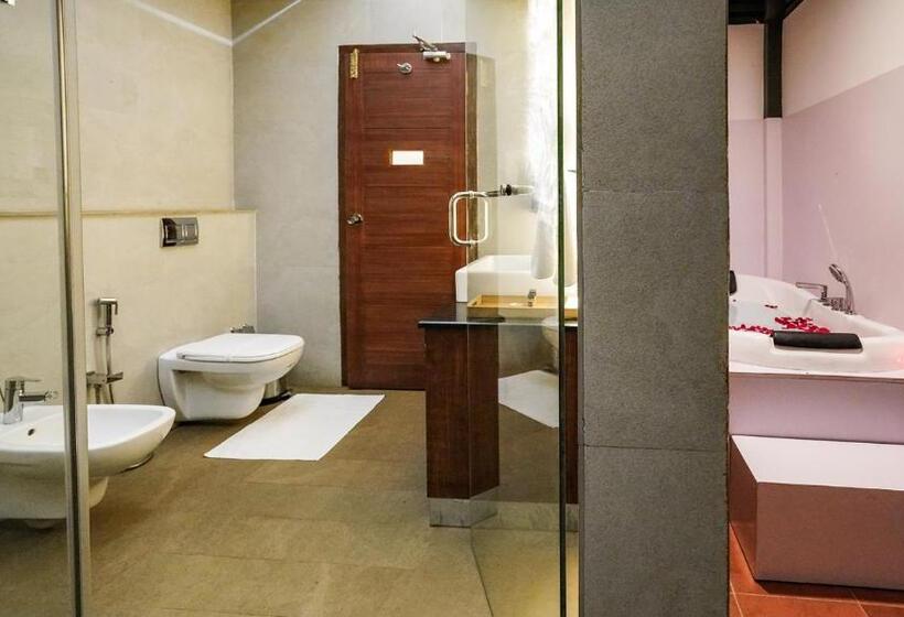 Люкс с гидромассажем, Kuruva Island Resort And Spa   By Kabini Breeze, Wayanad