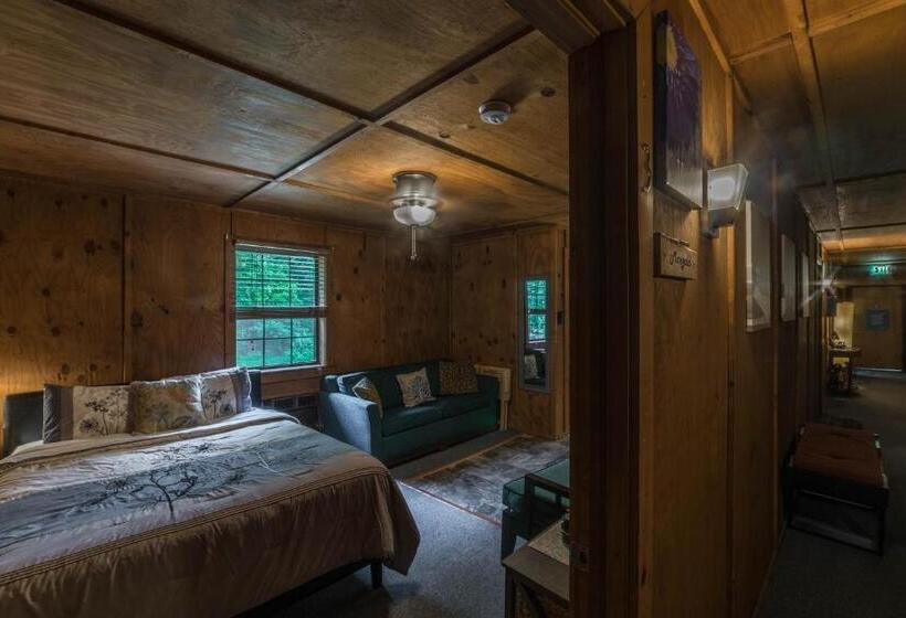 Студио Стандарт Вид на Сад, The Sugar Creek Retreat