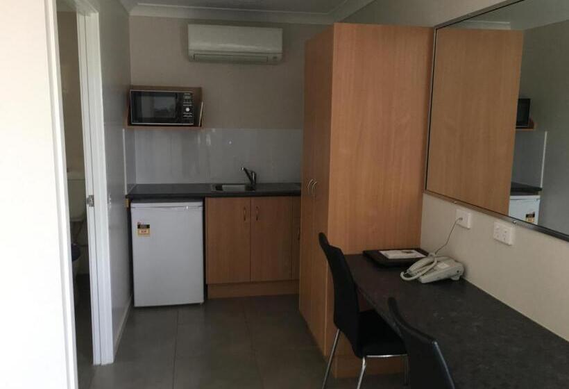キングサイズベッドのデラックスルーム, Mundubbera Billabong Motor Inn